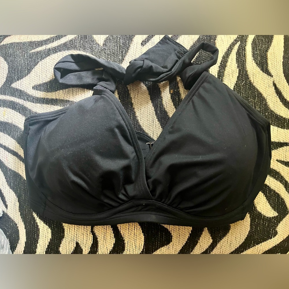 BRA CUP HALTER BIKINI TOP 36D/DD